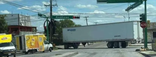 Balaceras y bloqueos cerca de centro comercial en Nuevo Laredo