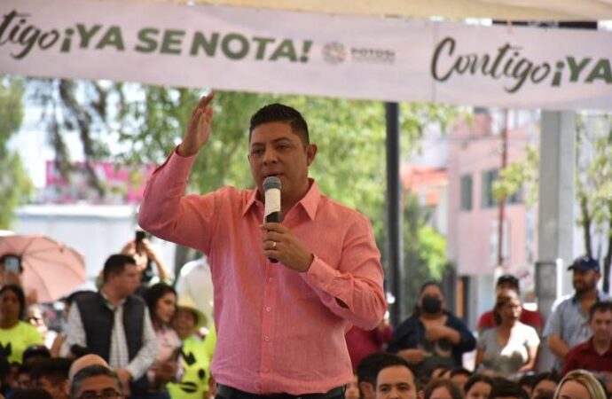 Gallardo entrega rehabilitación de la avenida Himno Nacional