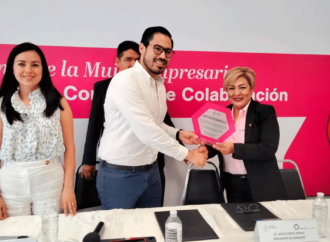 Canacope Monterrey y el municipio de Santiago firman convenio para apoyar a empresarias