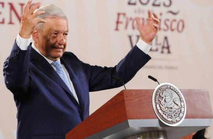 Corcholatas deben presentar sus renuncias para buscar candidatura de Morena: AMLO