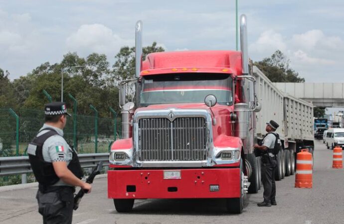 Crimen acecha a camioneros en el centro del país: atracos con violencia, al alza