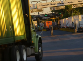 Por el cierre del Puente Colombia sólo se reportaron demoras de hasta 10 horas en cruce: Index NL