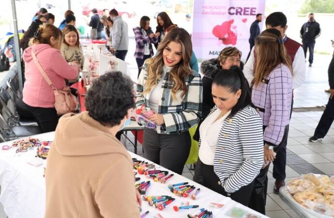 Personas con discapacidad participaron en el “Mercadito Inclusivo” del DIF Estatal 