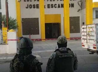 Encuentran granada en la entrada de la Preparatoria José de Escandón en Tamaulipas