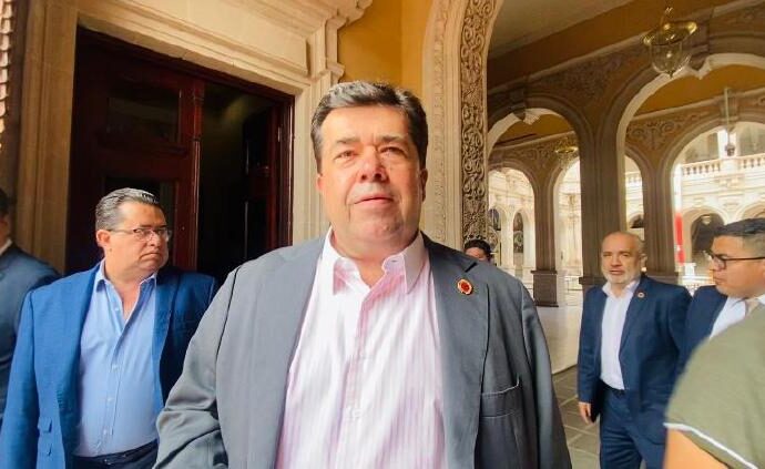 El líder de CATEM, Pedro Haces, bajo fuego por su vida de lujos y falta de transparencia