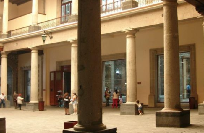 Arturo Alcalde acusa al Monte de Piedad, pero omite responsabilidades del Sindicato