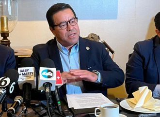 El fiscal que quiso actuar como autoridad nacional: Abelardo Valenzuela y el exceso de poder en Chihuahua