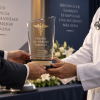 Alejandro Loera Aguilar recibe el Premio al Mérito Médico en reconocimiento a su trayectoria