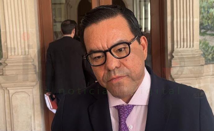 Nuevo golpe a Abelardo Valenzuela: justicia federal invalida orden de aprehensión