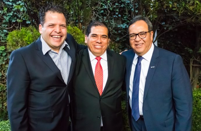 López Elías lleva al Congreso suspensión judicial que limita declaraciones del auditor